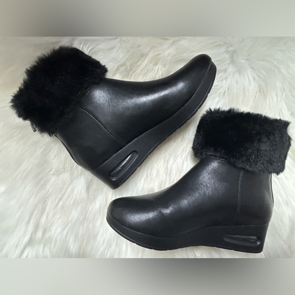 DKNY Abri Faux Fur Wedge Booties Size 6.5 - Picture 6 of 15